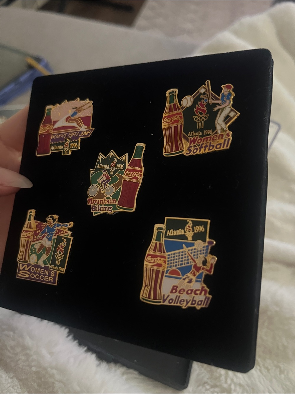 Coca cola collectable pins of sports - Picture 4 of 6